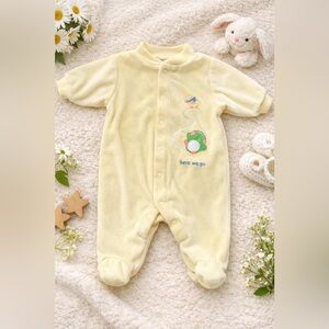 Vintage Carter’s Child of Mine Yellow Velour Duck 90s/Y2K Sleeper 3M